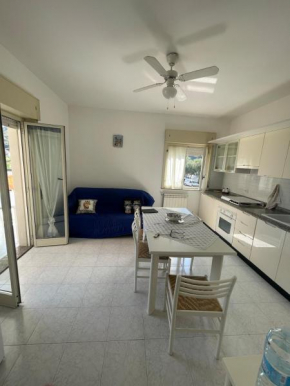 Apartment near the sea